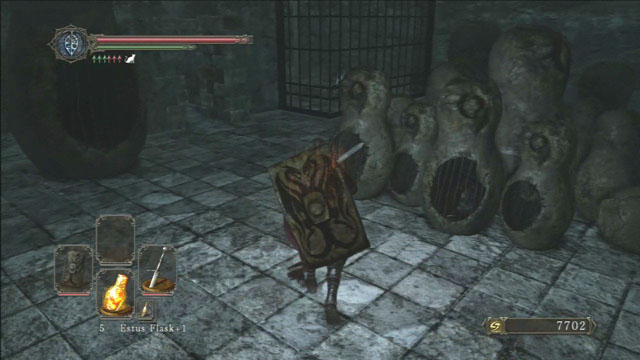 Destrua as gaiolas de pedra.  - The Lost Bastille - vamos continuar - Detonado - Dark Souls II - Guia do Jogo e Passo a passo