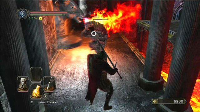 Use as chamas para derrotar o inimigo.  - Manter o ferro - o caminho para o Rei - Detonado - Dark Souls II - Guia do Jogo e Passo a passo