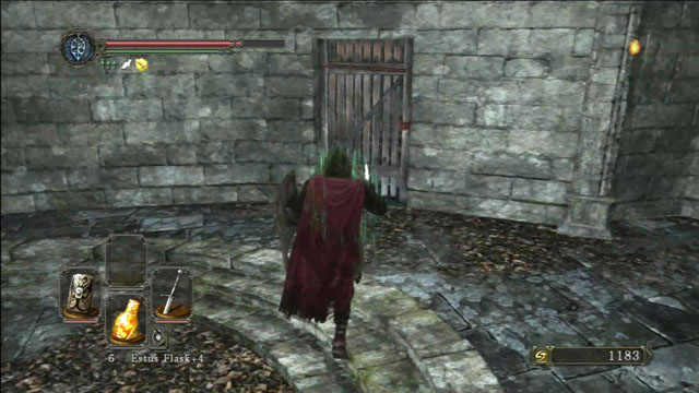 Mate os inimigos atrás daquela porta - protegido madeiras - Detonado - Dark Souls II - Guia do Jogo e Passo a passo