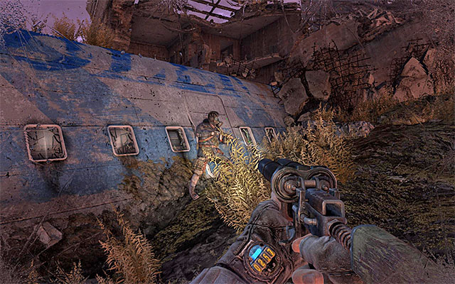 Take your position next to Pavel and fait for the band of mutants to move away - Follow Pavel to the Theater Station - Chapter 8: Echoes - Metro: Last Light - Game Guide and Walkthrough