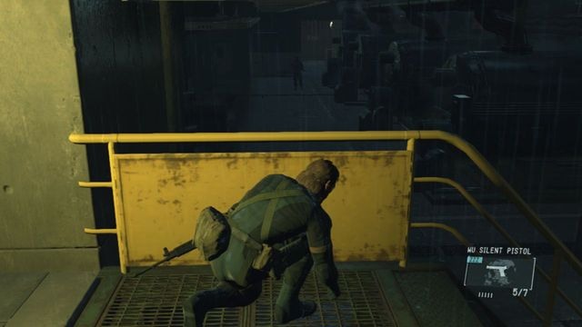 Cuidado com o guarda no nível mais baixo - Extraindo Paz - Passo a passo - Metal Gear Solid V: Zeros terra - Guia do Jogo e Passo a passo