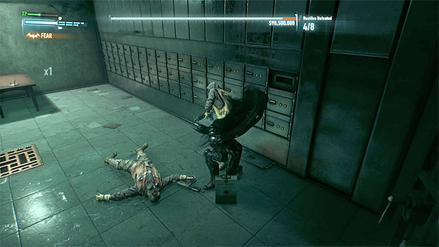 Aggressively stun one enemy after another, if you are noticed quickly run away and help yourself with the smoke grenades - Two-Faced Bandit | Side missions (Most Wanted) - Side missions (Most Wanted) - Batman: Arkham Knight Game Guide & Walkthrough
