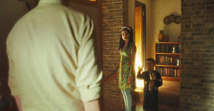2 - Hidden ending 2 - Stefan rescues his mom, but dies in Black Mirror Bandersnatch - Major endings - Black Mirror Bandersnatch Endings Guide