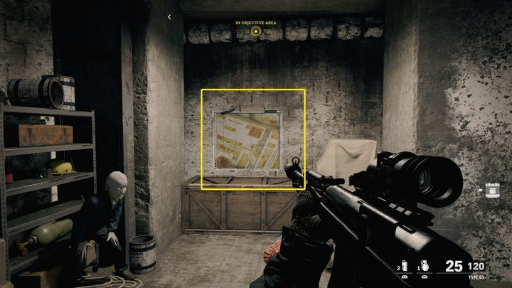I det lilla rummet finns det en karta ovanför lådan. - Call of Duty Cold War: Redlight, Greenlight - Evidence - Evidence - Call of Duty Cold War Guide