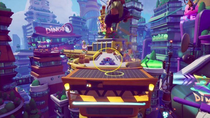 On your way, you'll meet new opponents - Crash 4: Rush Hour walkthrough - The Sn@xx Dimension, 3023 - Crash 4 Guide, Walkthrough