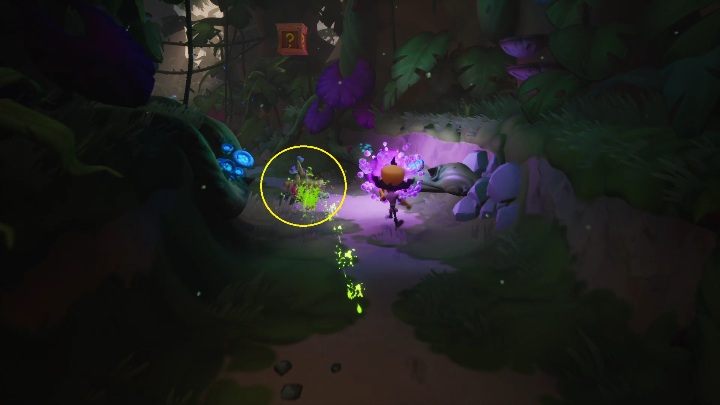 However, the obnoxious opponentsare those who shoot acid/poison at you - Crash 4: Fossil Fueled walkthrough - Eggipus Dimension, 88 Milion B.C.B - Crash 4 Guide, Walkthrough