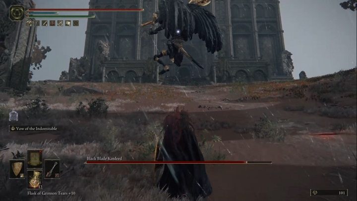 When using the ax, the enemy will perform wide attacks, which are best avoided by dodging towards him (this also applies to horizontal sword attacks) - Elden Ring: Black Blade Kindred - boss, how to beat? - Greyoll Dragon Barrows - Elden Ring Guide