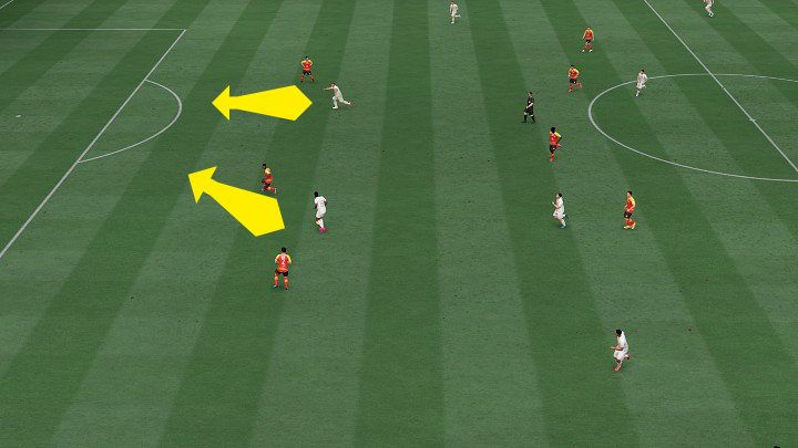 When making this kind of play you need to be careful not to kick the ball too hard, as the player you're addressing the pass to may be unable to reach it in time - FIFA 22: Passes - Basics - FIFA 22 Guide