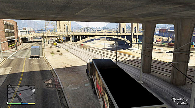 Ignore the fact that Lazlows car is in the safe distance from your truck, because this chase cannot end too early - 22: Fame or Shame - Main missions - Grand Theft Auto V Game Guide