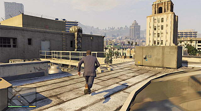 You need to reach the opposite end of the roof - 11: Casing the Jewel Store - Main missions - Grand Theft Auto V Game Guide