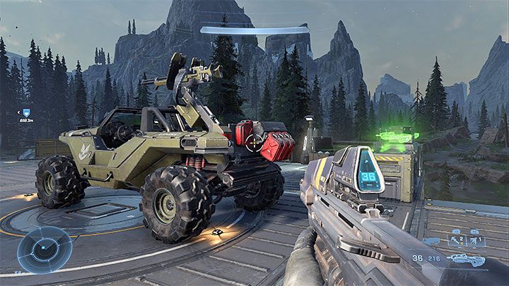 Scrollen Sie durch die verfügbaren Fahrzeuge, bis das Warthog-Hologramm auf dem Bildschirm erscheint – Halo Infinite: Warthog – wie entsperrt man es?  - FAQ – Halo Infinite-Leitfaden