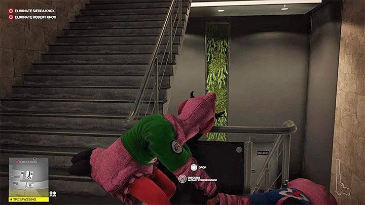 There is a staircase located on the back of the security room - Hitman 2 Trophies - Achievements - Miami - Hitman 2 - Hitman 2 Guide