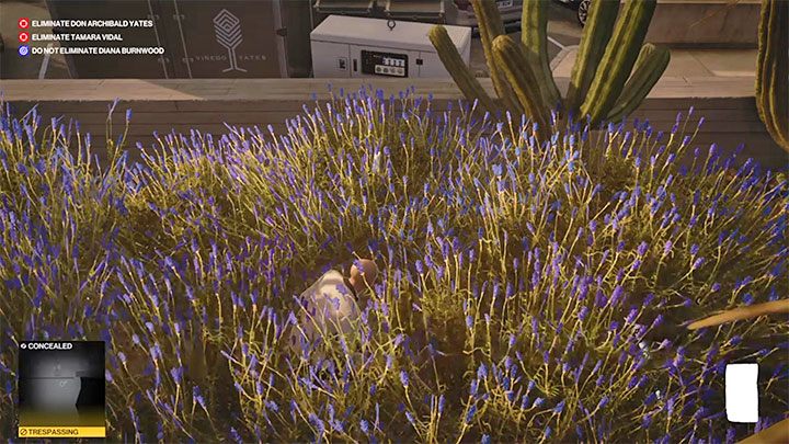 From the trailer, jump down to the adjacent garden (point 12 on the map) - Hitman 3: Mendoza - best disguises - The Farewell - Mendoza - Hitman 3 Guide