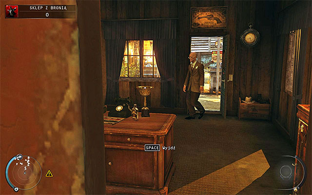Go through the tunnel to find yourself in the office - Gun Shop - Getting the key to the cabinet - 8: Birdie's Gift - Hitman: Absolution - Game Guide and Walkthrough