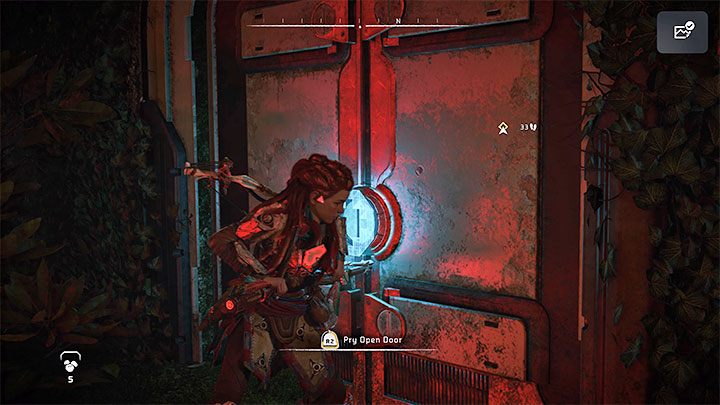 Head out further and shoot another red lock to lower the ladder - Horizon Forbidden West: Reach for the Stars - walkthrough - Main Storyline - Horizon Forbidden West Guide
