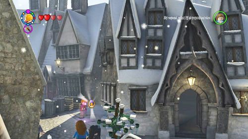 Verlassen Sie den Pub „Three Broomsticks“ und folgen Sie dem Pfad nach links – Harry Potter Jahre 5–7: Spielmarken – Hogwarts, Teil 1 – Spielmarken – LEGO Harry Potter Jahre 5–7 Leitfaden