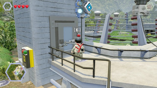 Walk to the door shown on the picture and, as Owen, open it with a key - Raptor Territory | Jurassic Park - secrets in free roam - Jurassic Park - secrets in free roam - LEGO Jurassic World Game Guide & Walkthrough