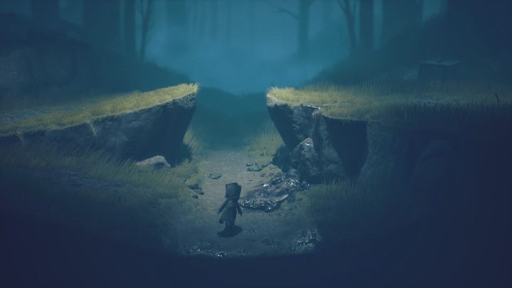 Jump over the small chasm - Little Nightmares 2: Road through the forest - walkthrough - Chapter 1 - Forest - Little Nightmares 2 Guide