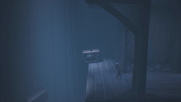 Once at the top, you must turn left - Little Nightmares 2: The Road to the Orphanage - walkthrough - Chapter 2 - Orphanage - Little Nightmares 2 Guide