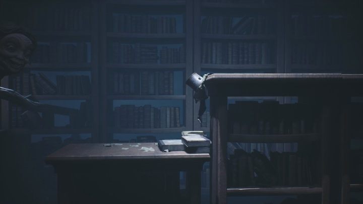 Quickly jump up to a higher ledge - Little Nightmares 2: The Library - guide, walkthrough description - Chapter 2 - Orphanage - Little Nightmares 2 Guide