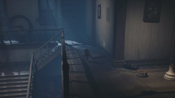 Your task is to climb up and go to the right - Little Nightmares 2: The Library - guide, walkthrough description - Chapter 2 - Orphanage - Little Nightmares 2 Guide
