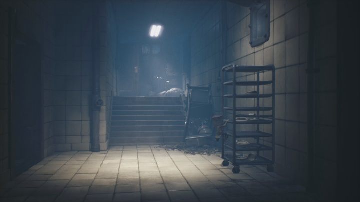 To enter the kitchen, you need to move the shelf with the dishes - Little Nightmares 2: the Kitchen - guide, walkthrough description - Chapter 2 - Orphanage - Little Nightmares 2 Guide