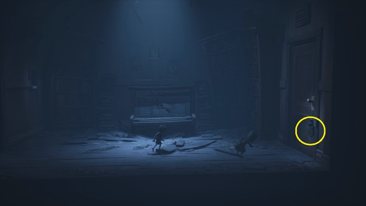 After dropping down to the lower level, you will see another door with a padlock - Little Nightmares 2: Escape from School - guide, walkthrough - Chapter 2 - Orphanage - Little Nightmares 2 Guide