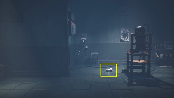 After a while, the fuse will fall out – pick it up - Little Nightmares 2: Fuses - walkthrough - Chapter 3 - Hospital - Little Nightmares 2 Guide