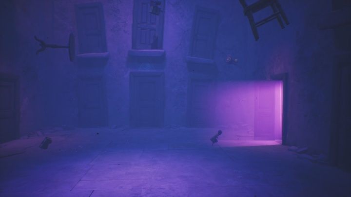 However, the door on the right will open - Little Nightmares 2: Door Puzzles - guide, walkthrough description - Chapter 5 - The Signal Tower - Little Nightmares 2 Guide