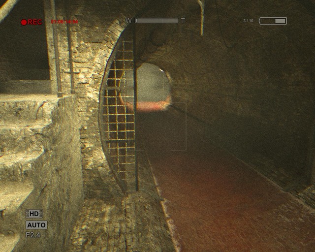 The red water and the running man will show you the way - Sewer - Walthrough - Outlast - Game Guide and Walkthrough