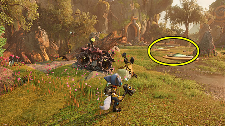 Your new task is to use the speetle (there's a new nest in the area) to quickly run over the 3 pressure platforms shown in the screenshot - Ratchet & Clank Rift Apart: Investigate the Dimensional Anomaly, Rivets Hideout - walkthrough - Sargasso - Ratchet & Clank Rift Apart Guide