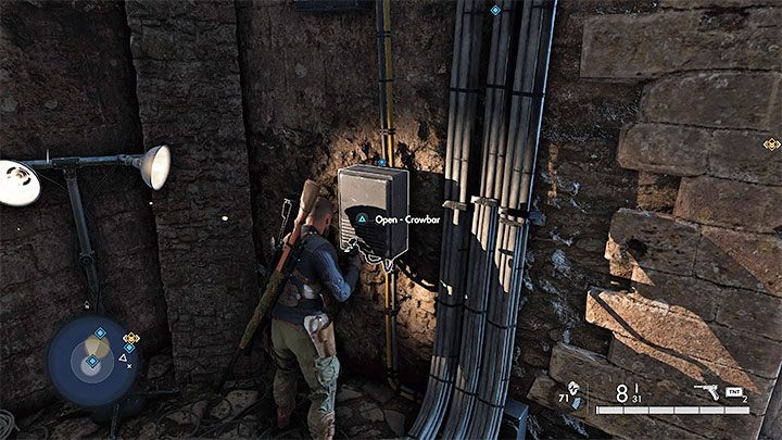 Der gesuchte Generator befindet sich im Erdgeschoss des Turms – Sniper Elite 5: Optionale Missionen in Mission 7 – Komplettlösung, Lösung – Mission 7 – Geheimwaffen – Sniper Elite 5 Guide, Komplettlösung