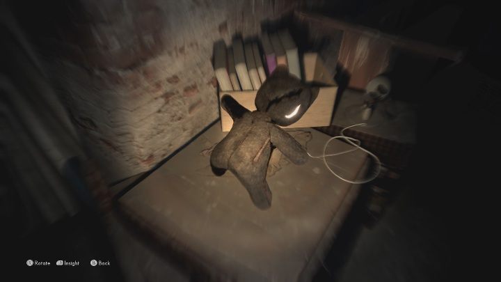 To find this echo, you must examine the teddy bear lying next to the books - The Medium: Echoes - list - Secrets and Collectibles - The Medium Guide