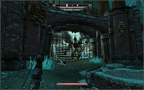 If your character uses ranged attacks, you will be able to use a certain trick - Obtaining the Elder Scroll | Elder Knowledge - Elder Knowledge - The Elder Scrolls V: Skyrim Game Guide
