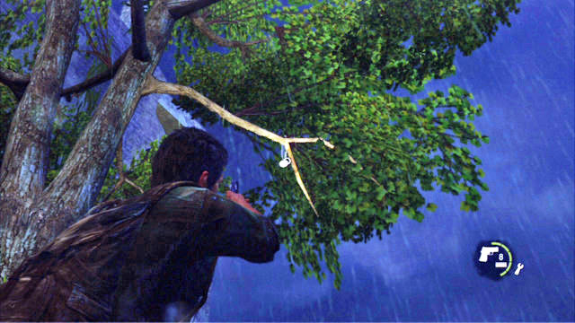Dort sehen Sie mehrere Bäume und einen Anhänger an einem von ihnen – The Last of Us: The Outskirts, Artefakte und Anhänger – Artefakte und Anhänger – The Last of Us Guide