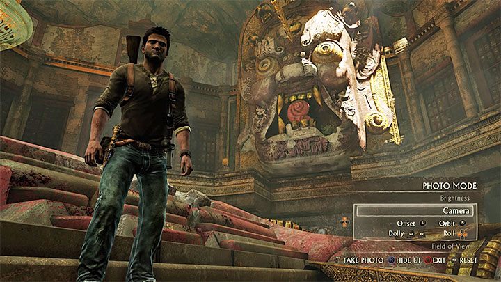 From this point on, you can press down on the d-pad to activate the photo mode - Uncharted 2 Among Thieves Game Guide